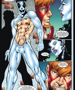 The Incredibly Hung Naked Justice 1 009